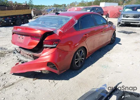 2022 Kia Forte Lxs из США, поврежденный, VIN 3KPF24AD7NE449980